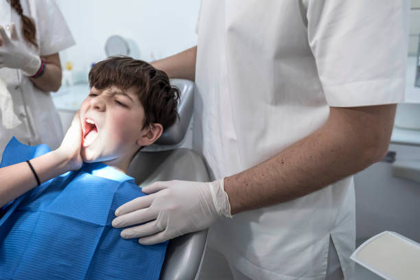 Best Weekend Emergency Dentist in West Bend, WI